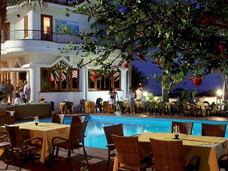 Hotel Baia Del Capo Ricadi Exteriér fotografie